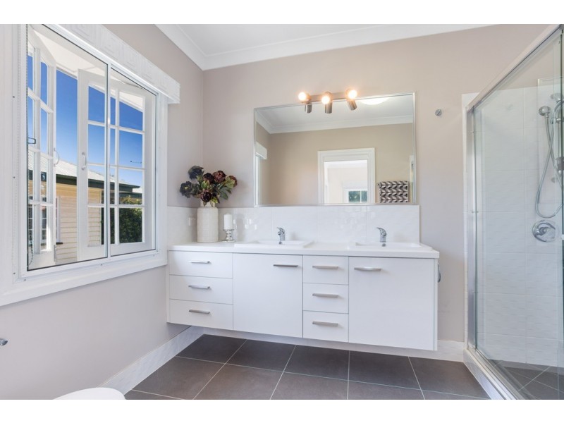 52 Nundah Street, Kedron QLD 4031