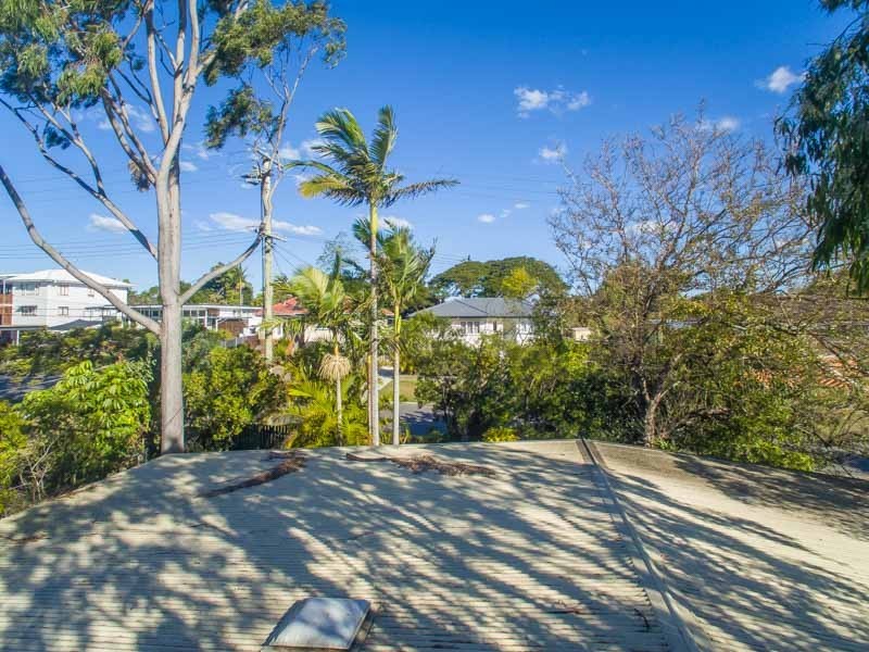 6 Neal Street, Brighton QLD 4017