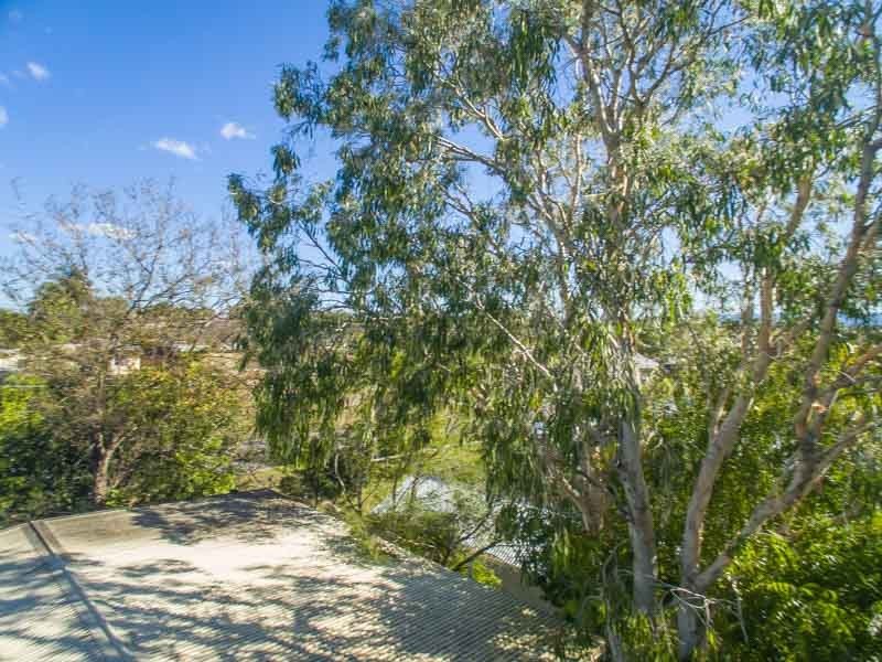 6 Neal Street, Brighton QLD 4017