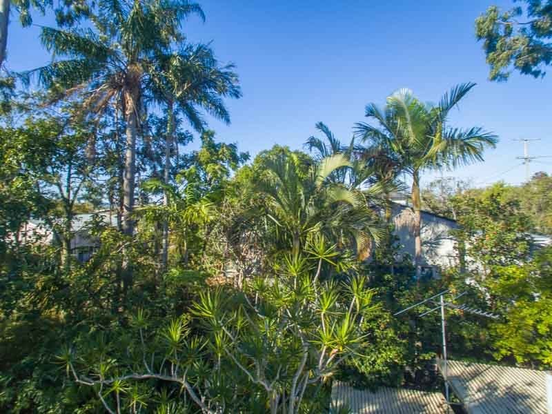 6 Neal Street, Brighton QLD 4017