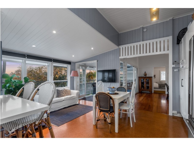 15 Welbeck Street, Alderley QLD 4051