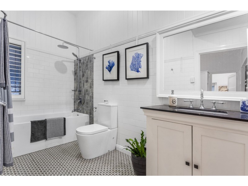 15 Welbeck Street, Alderley QLD 4051