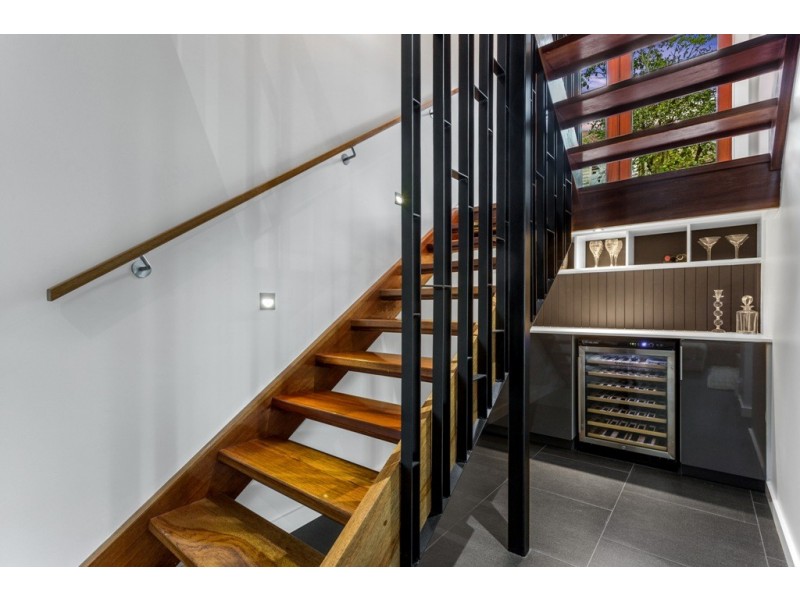 21 Ferguson Road, Wavell Heights QLD 4012