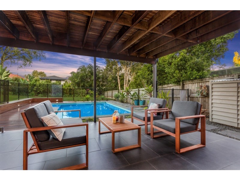 21 Ferguson Road, Wavell Heights QLD 4012