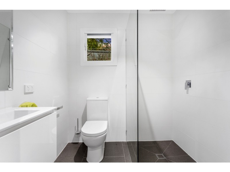 21 Ferguson Road, Wavell Heights QLD 4012