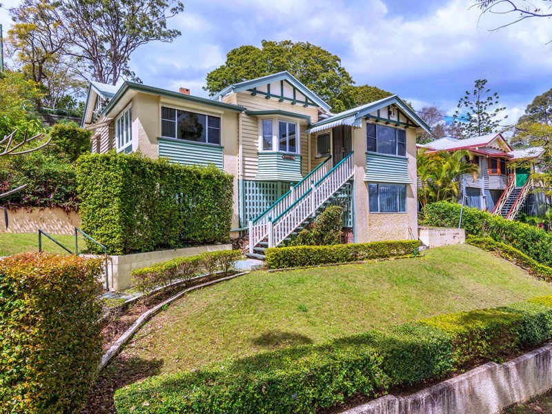 45 Lansdowne Street, Newmarket QLD 4051