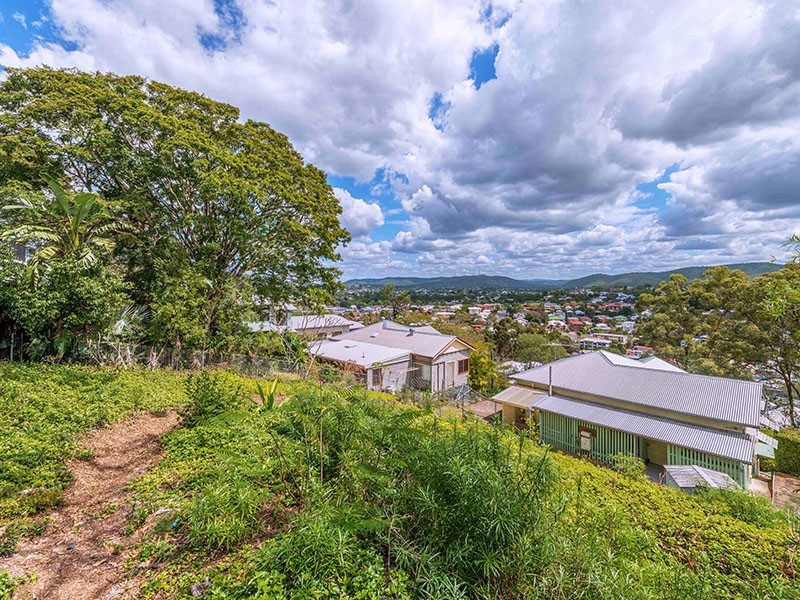 45 Lansdowne Street, Newmarket QLD 4051