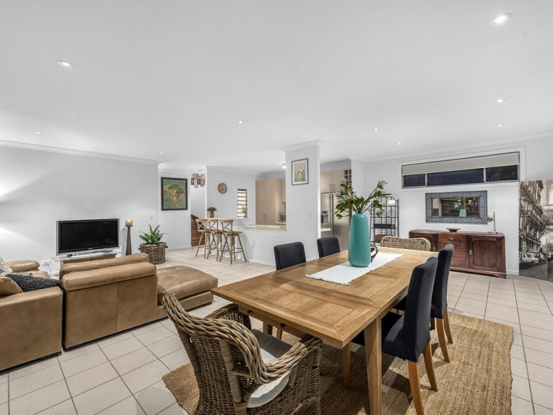 10 Bank Street, Windsor QLD 4030