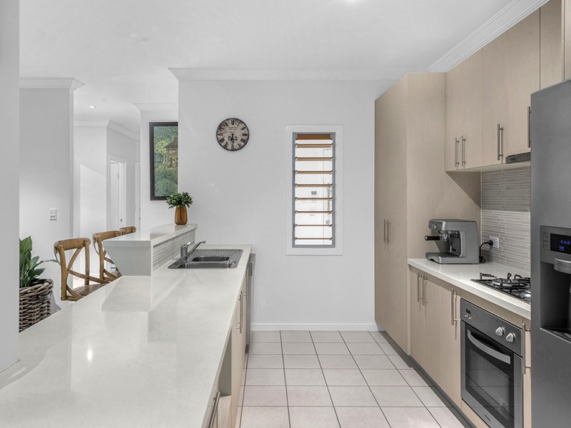 10 Bank Street, Windsor QLD 4030