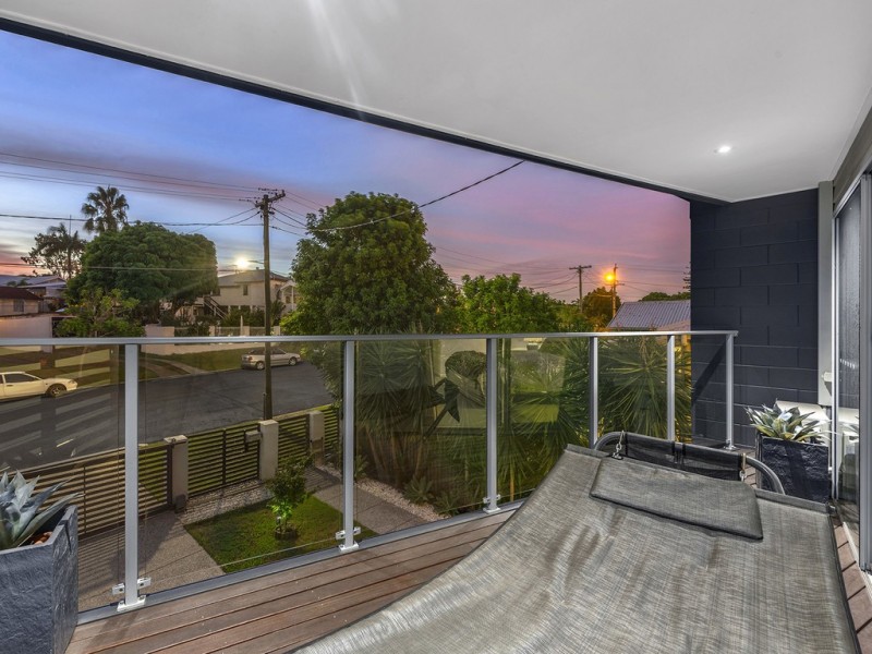 10 Bank Street, Windsor QLD 4030