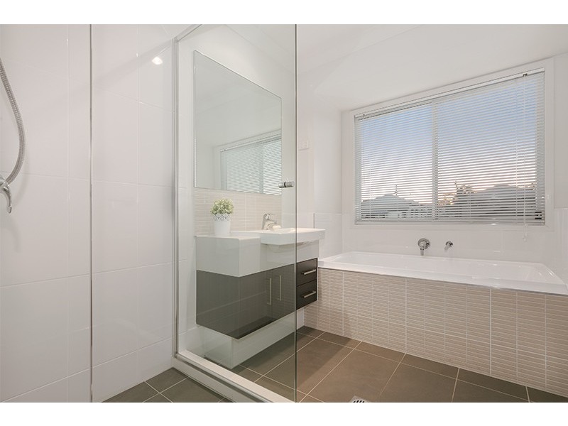 28 Ure Street, Hendra QLD 4011