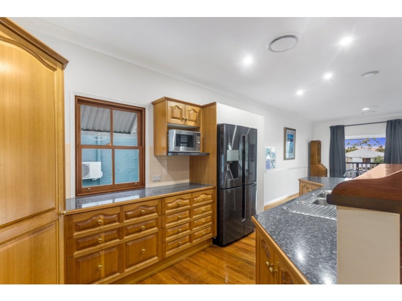 6 Daniel Place, Newmarket QLD 4051