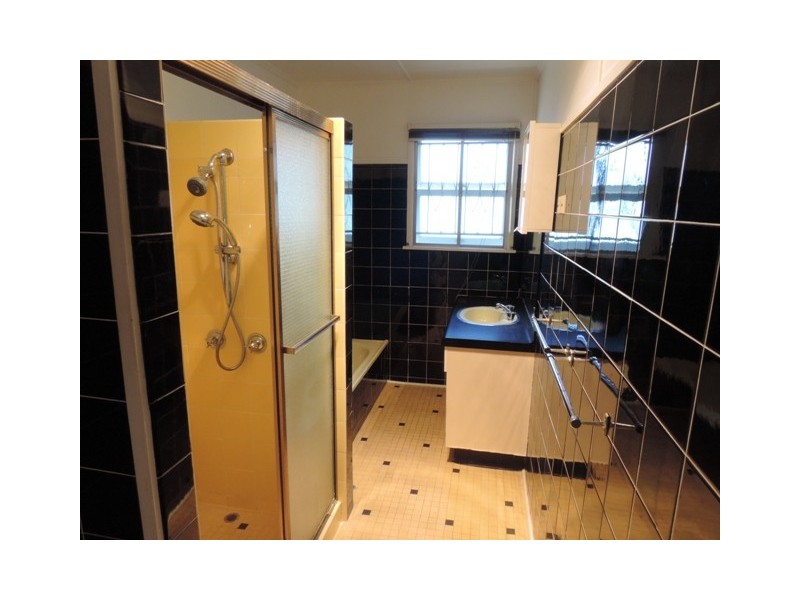 6 Lindale Street, Chermside West QLD 4032