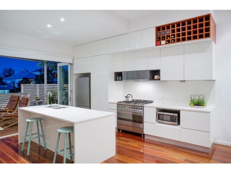 16 Heaslop Street, Woolloongabba QLD 4102