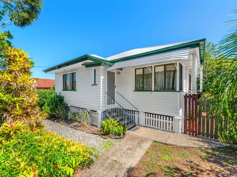 4 Handcroft Street, Wavell Heights QLD 4012
