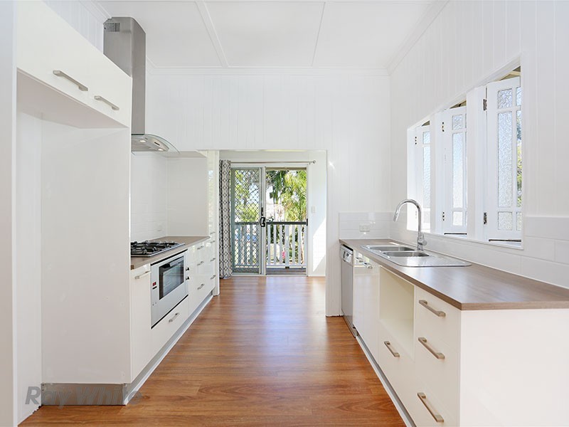 19 Deloraine St, Wavell Heights QLD 4012