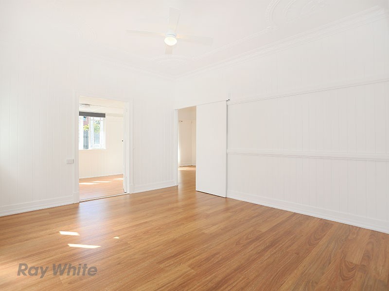 19 Deloraine St, Wavell Heights QLD 4012