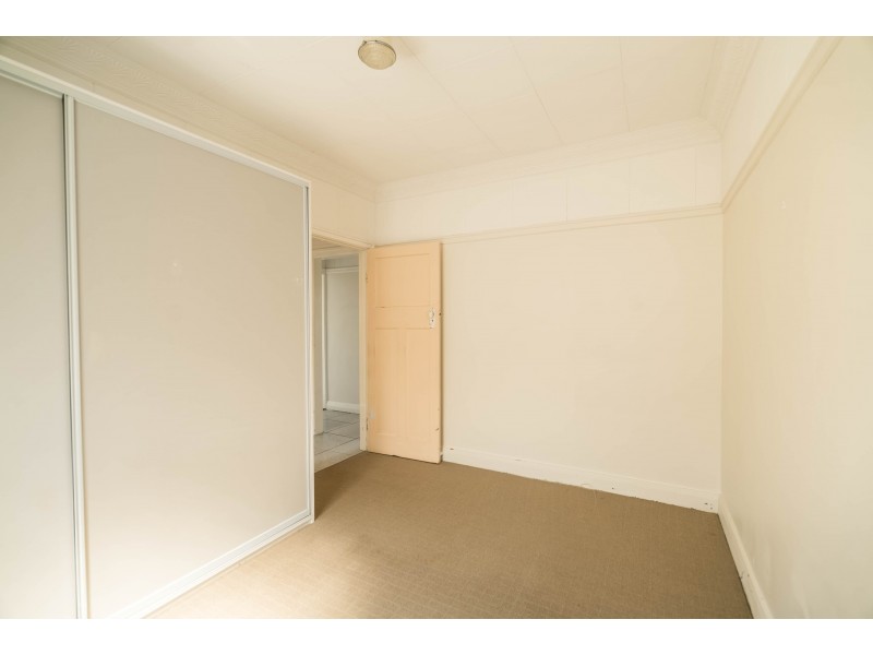 27 Tathra Street, Stafford QLD 4053