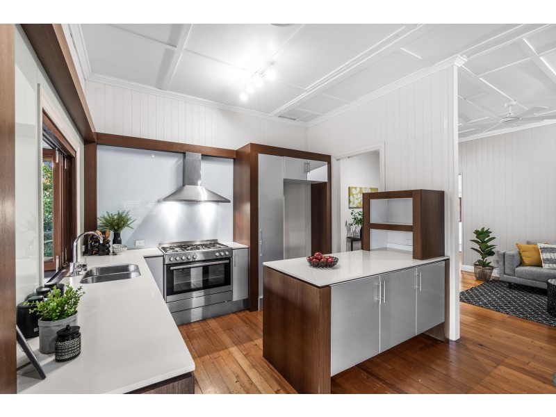 190 Edmondstone Street, Wilston QLD 4051