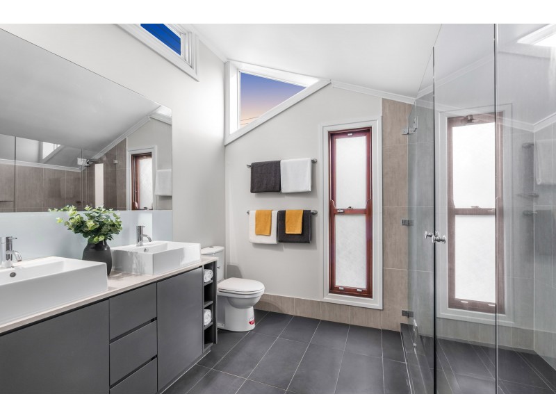 190 Edmondstone Street, Wilston QLD 4051