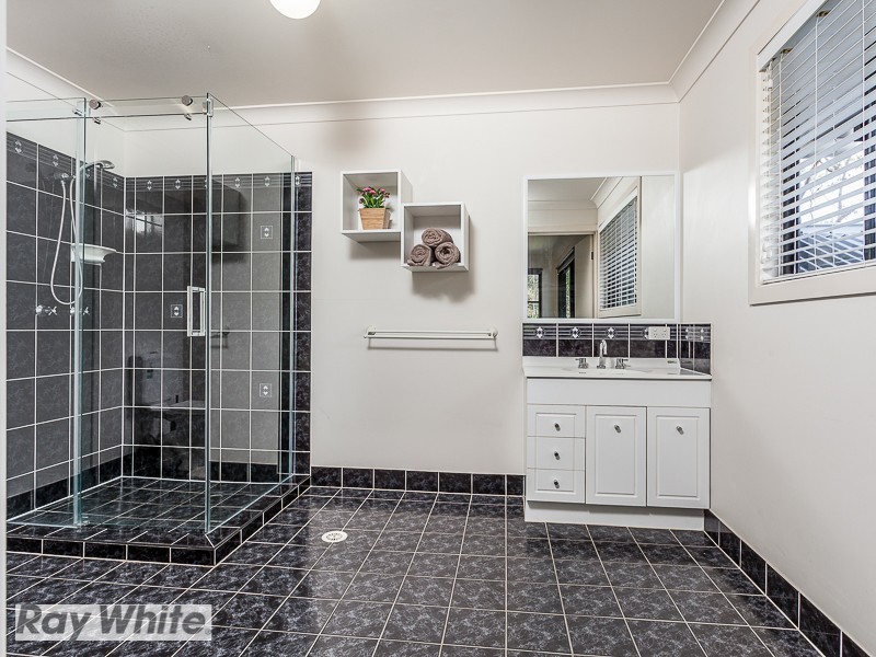 83 Outlook Terrace, Ferny Grove QLD 4055
