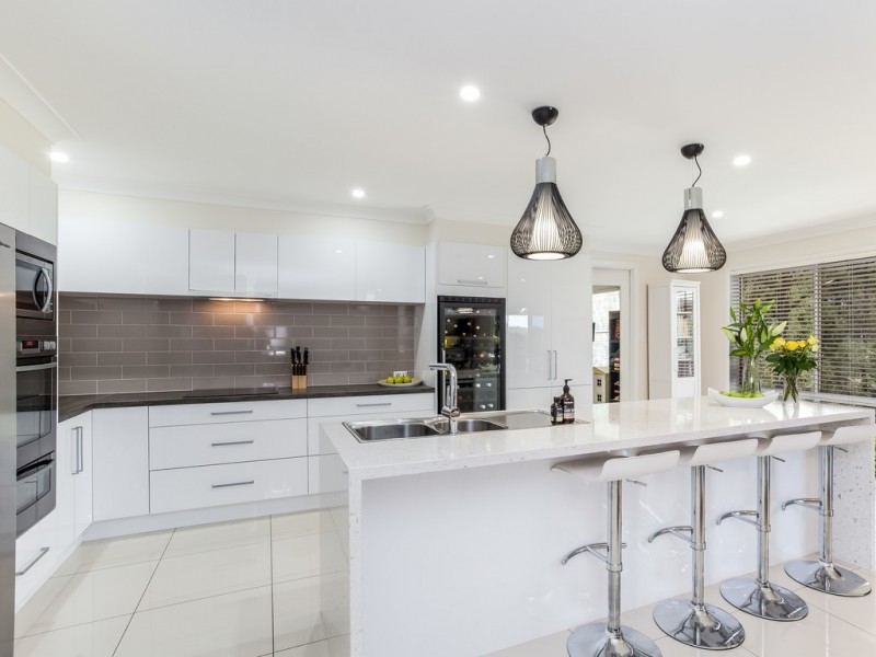 86 Weston Drive, Bunya QLD 4055