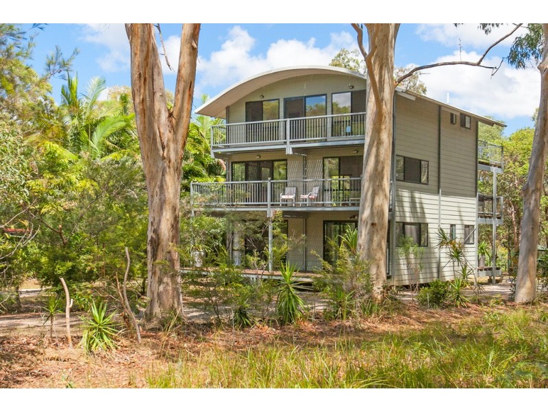 26 Treasure Island Avenue, Karragarra Island QLD 4184