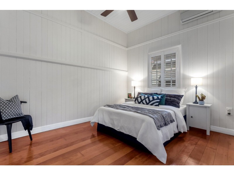 4 Nathan Avenue, Ashgrove QLD 4060