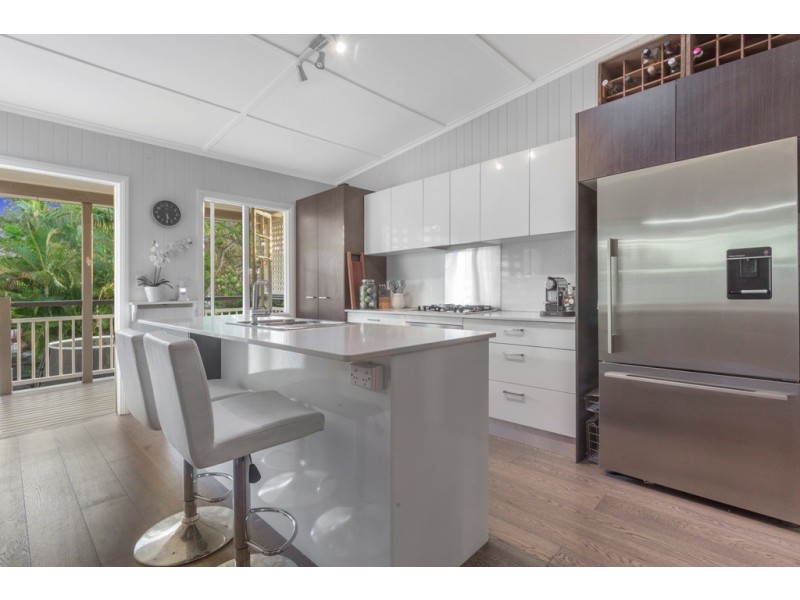 22 Dennis Street, Grange QLD 4051