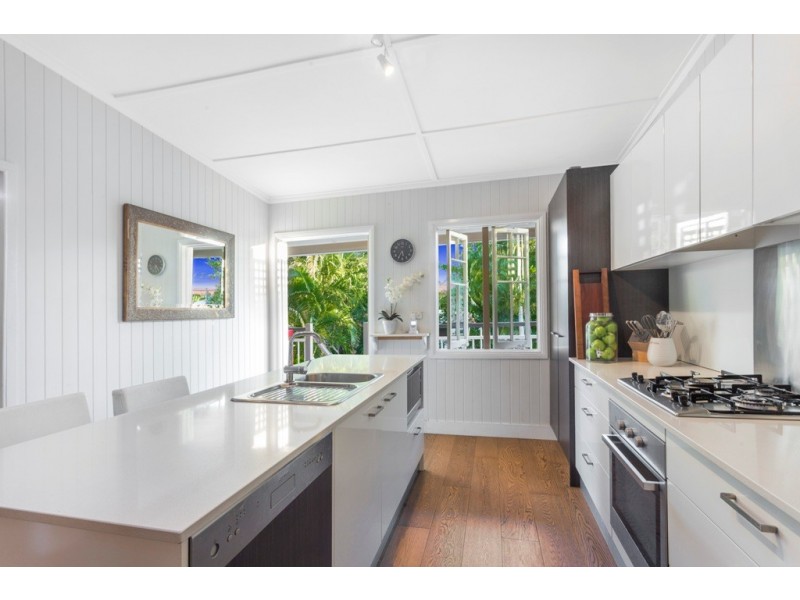 22 Dennis Street, Grange QLD 4051