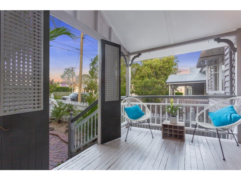 22 Dennis Street, Grange QLD 4051