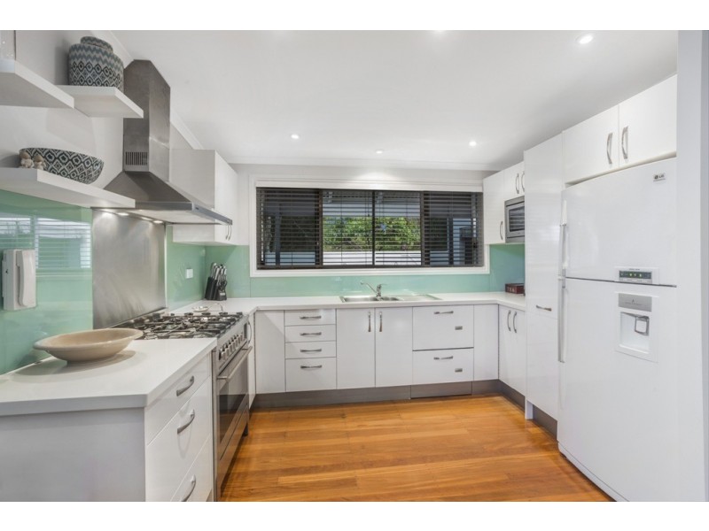 16 Greenway Street, Grange QLD 4051