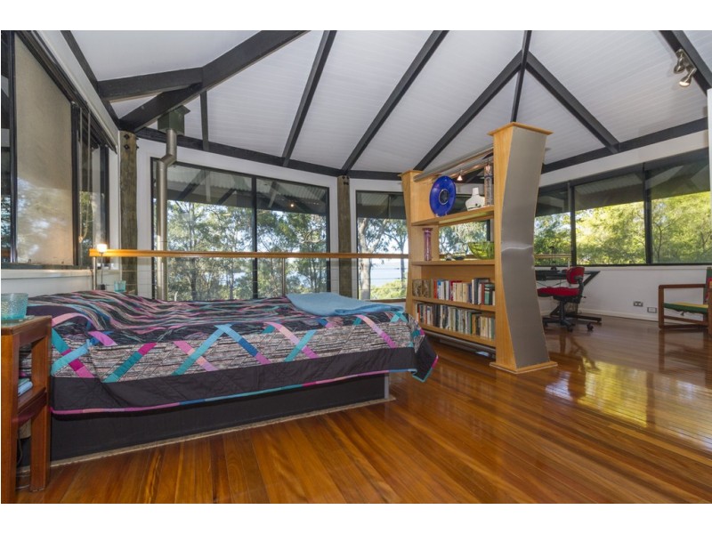 20 The Esplanade, Karragarra Island QLD 4184