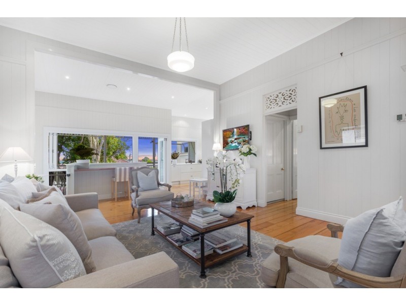 22 Evelyn Street, Grange QLD 4051