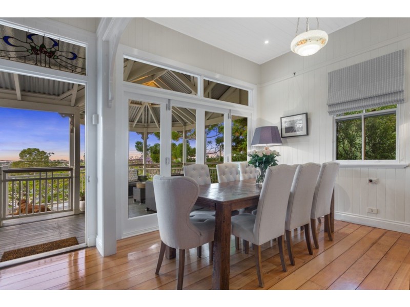 22 Evelyn Street, Grange QLD 4051