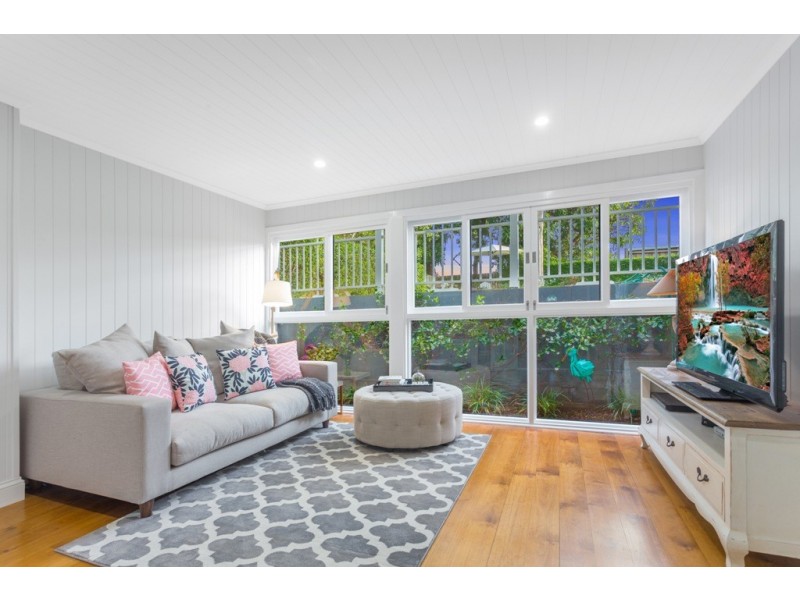 22 Evelyn Street, Grange QLD 4051