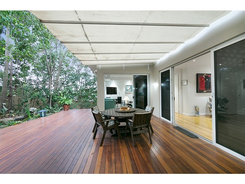 2 Langside Road, Hamilton QLD 4007