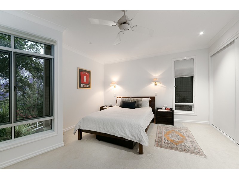 2 Langside Road, Hamilton QLD 4007