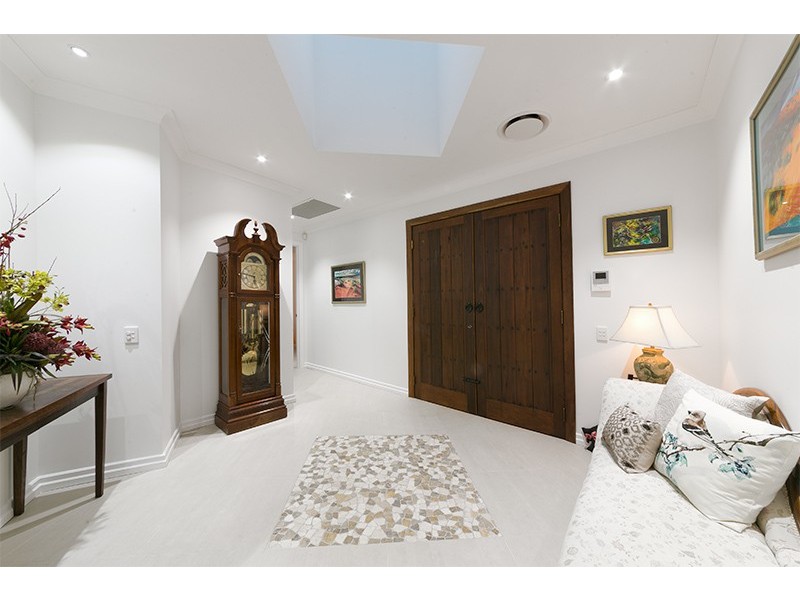 2 Langside Road, Hamilton QLD 4007