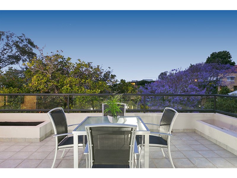 2 Langside Road, Hamilton QLD 4007