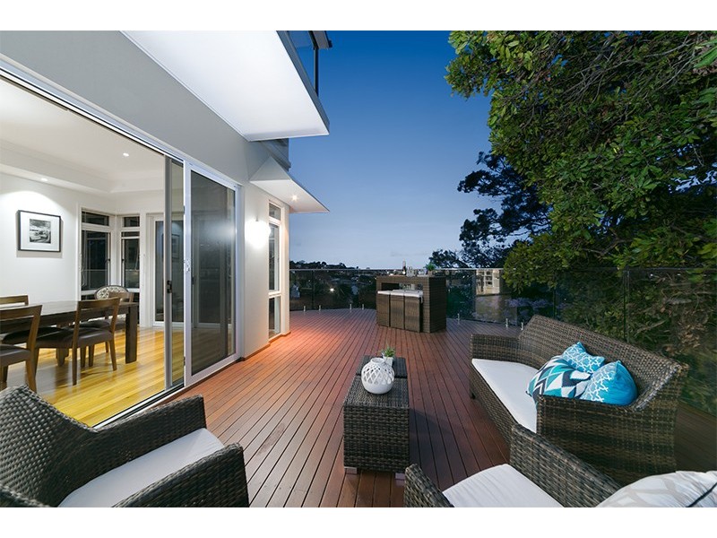 2 Langside Road, Hamilton QLD 4007