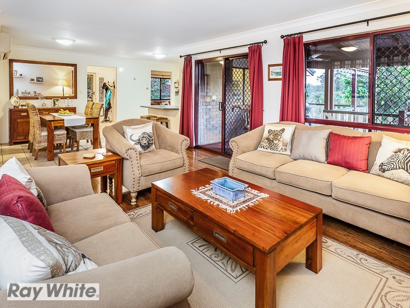 7 Carroll Court, Arana Hills QLD 4054