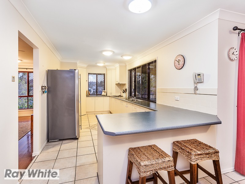 7 Carroll Court, Arana Hills QLD 4054