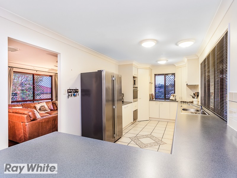 7 Carroll Court, Arana Hills QLD 4054