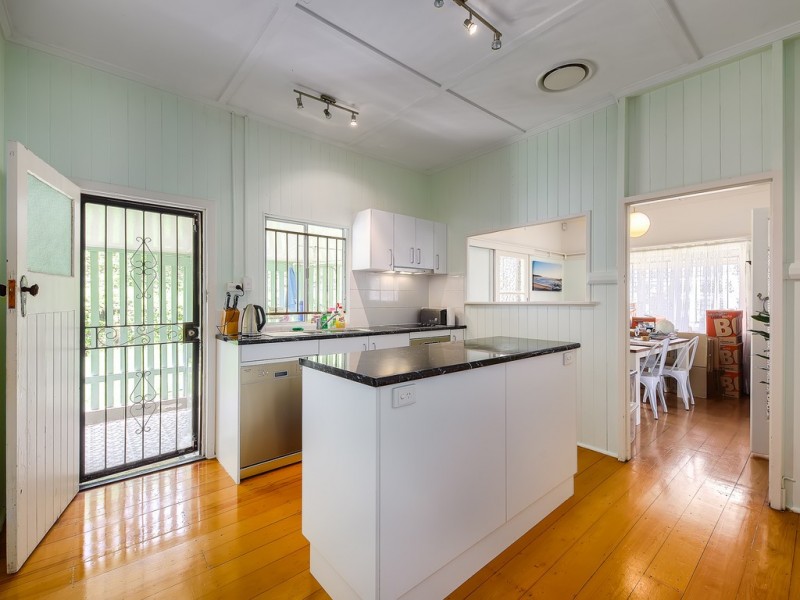 45 Lansdowne Street, Newmarket QLD 4051