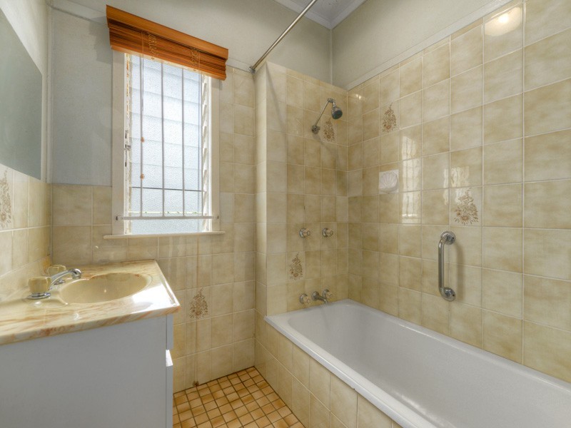 30 Maple Street, Wavell Heights QLD 4012