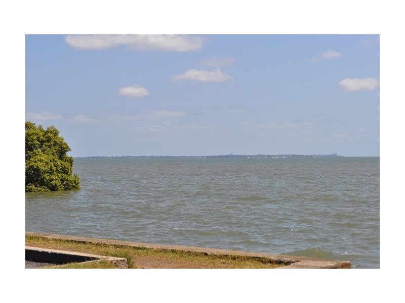 35 Chaseley Street, Nudgee Beach QLD 4014