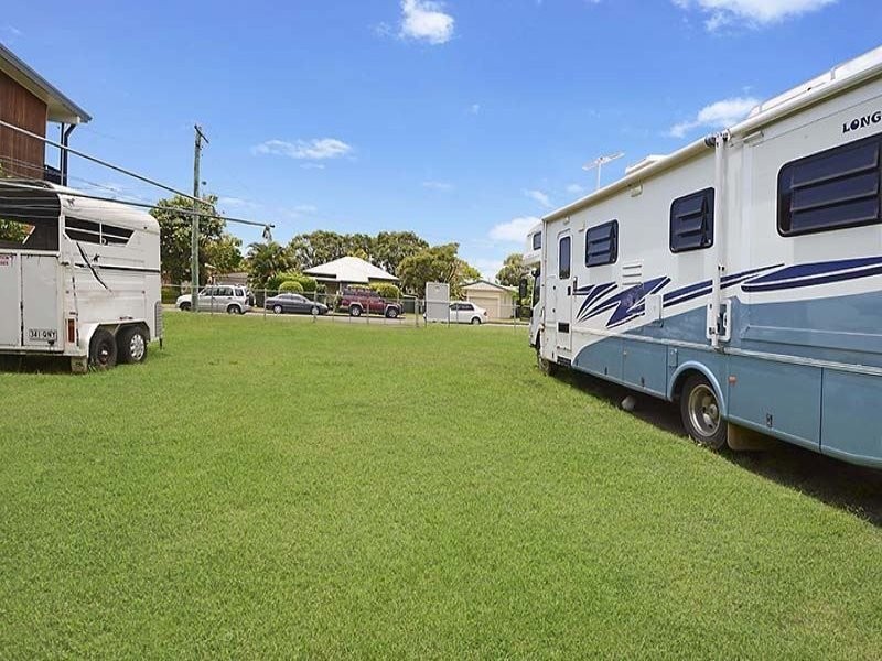 2 Golden Square, Hendra QLD 4011