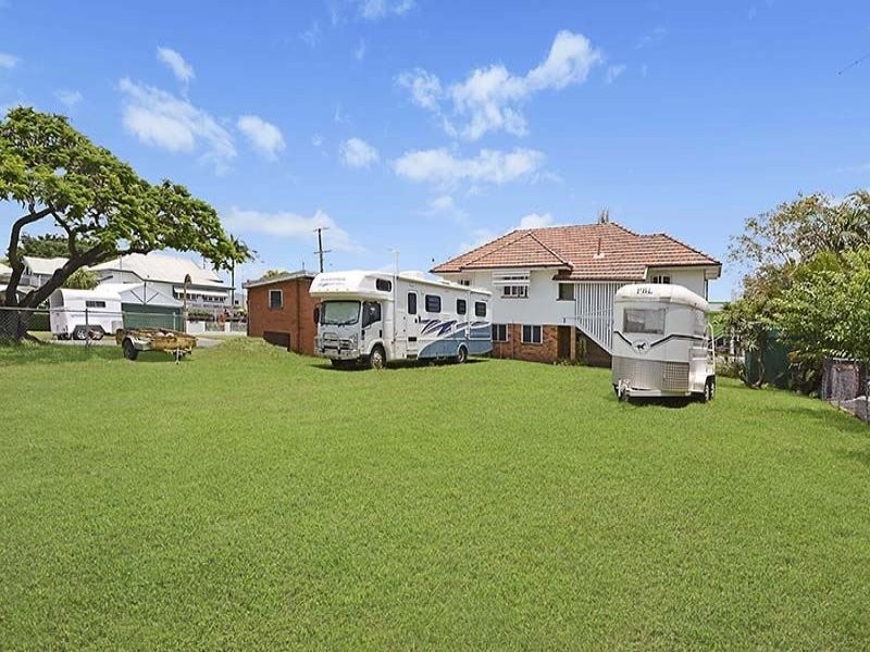 2 Golden Square, Hendra QLD 4011