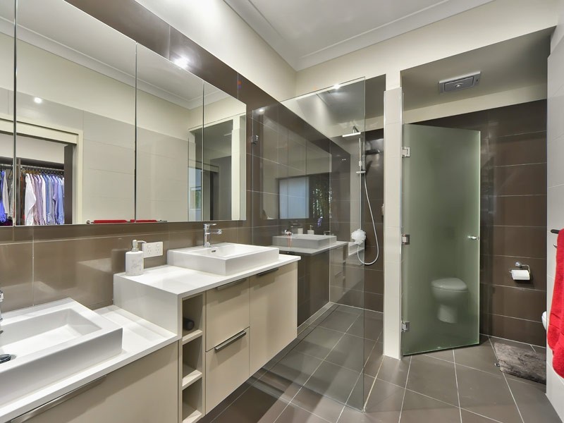 7 Mardale Street, Grange QLD 4051